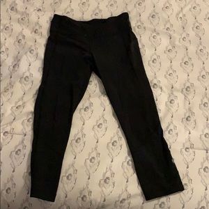 Lulu lemon crop pants